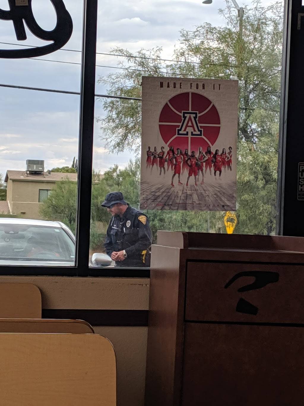 El Beto Mexican Food | restaurant | 32 N Campbell Ave, Tucson, AZ 85719, USA | 5206220301 OR +1 520-622-0301