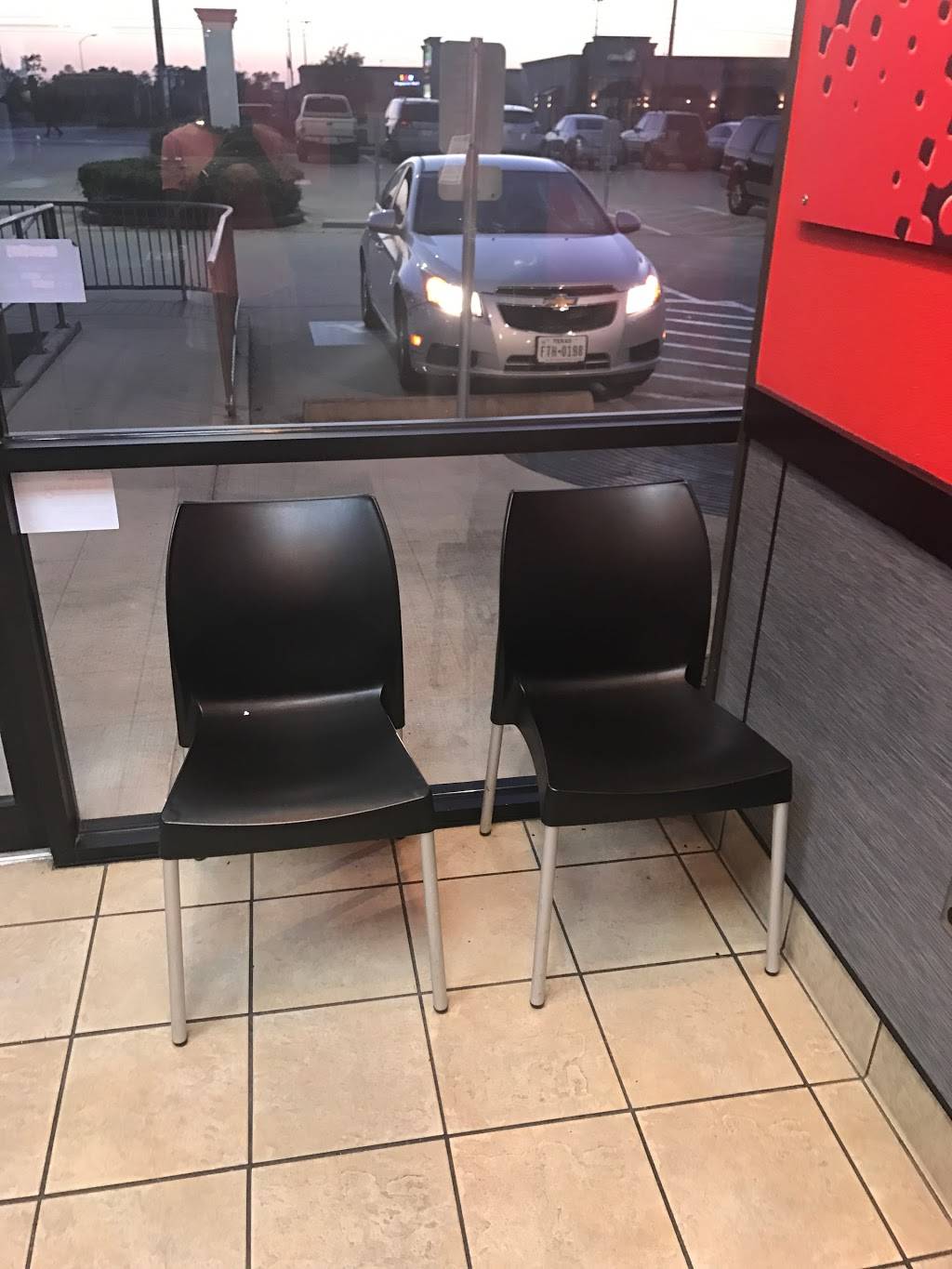 Pizza Hut | restaurant | 24914 Kuykendahl Rd, Spring, TX 77389, USA | 2813518246 OR +1 281-351-8246