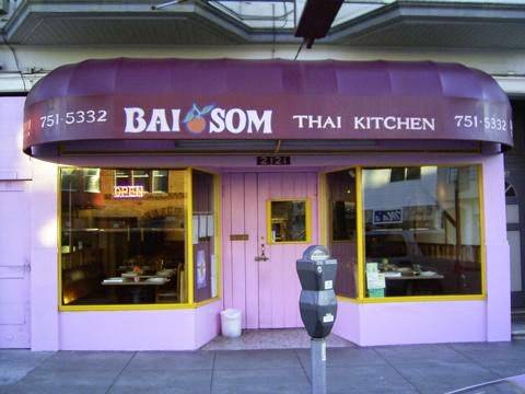 Bai Som Thai Kitchen | restaurant | 2121 Clement St, San Francisco, CA 94121, USA | 4157515332 OR +1 415-751-5332
