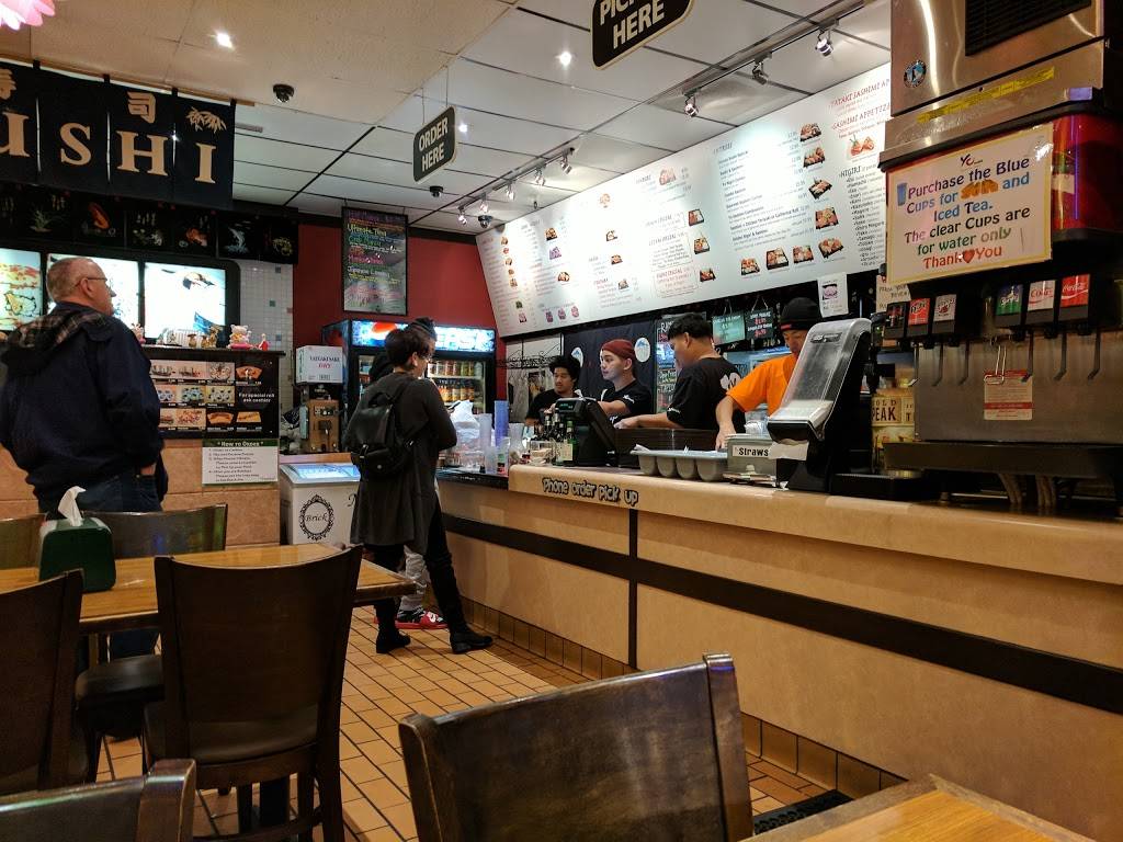 Yo Sushi | restaurant | 114 Robles Way, Vallejo, CA 94591, USA | 7076471100 OR +1 707-647-1100