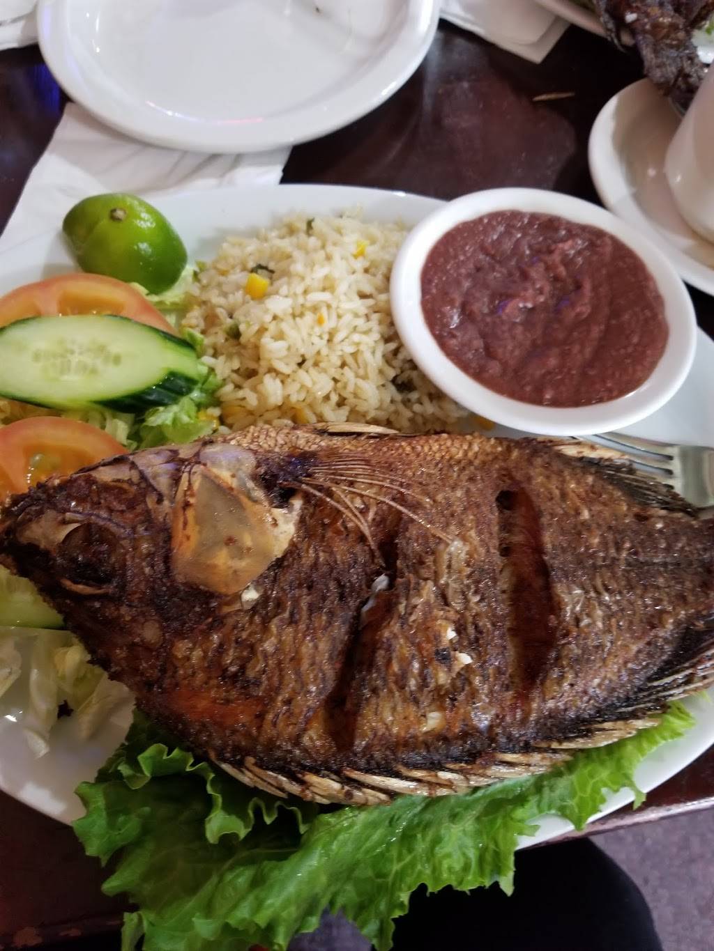 Rincon Latino | restaurant | 5080 Mission St, San Francisco, CA 94112, USA | 4155868787 OR +1 415-586-8787