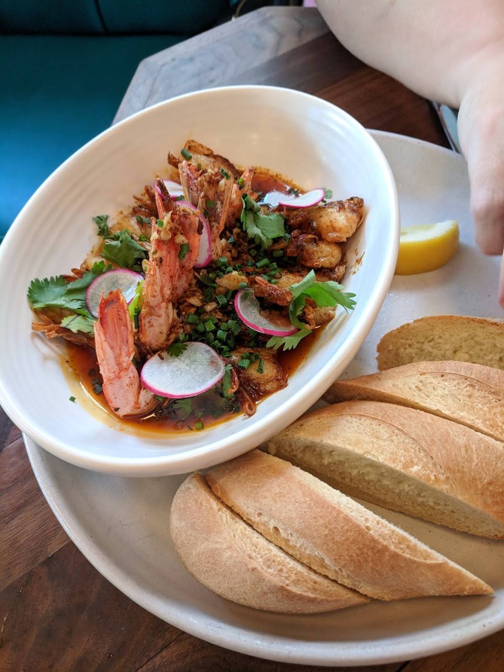 Cortez Seafood and Cocktail | restaurant | 413 Glenwood Ave, Raleigh, NC 27603, USA | 9193428227 OR +1 919-342-8227