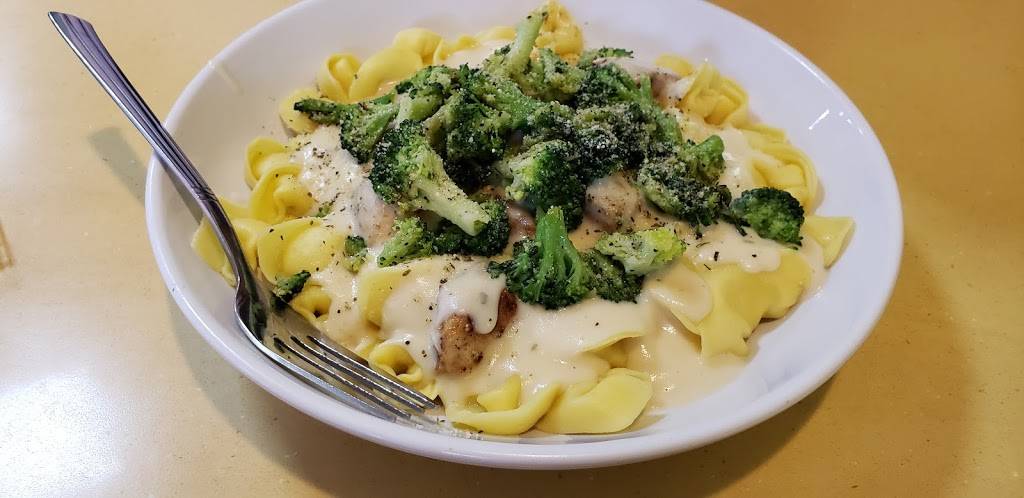 Fazolis | restaurant | 2554 East, IN-44, Shelbyville, IN 46176, USA | 3178250046 OR +1 317-825-0046