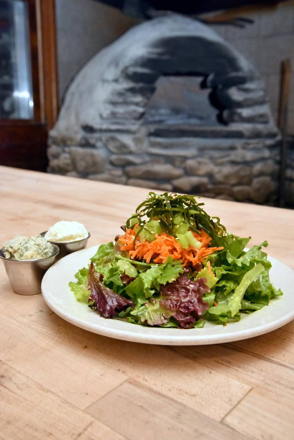 Flatbread Company | restaurant | 45 Day St, Somerville, MA 02144, USA | 6177760552 OR +1 617-776-0552