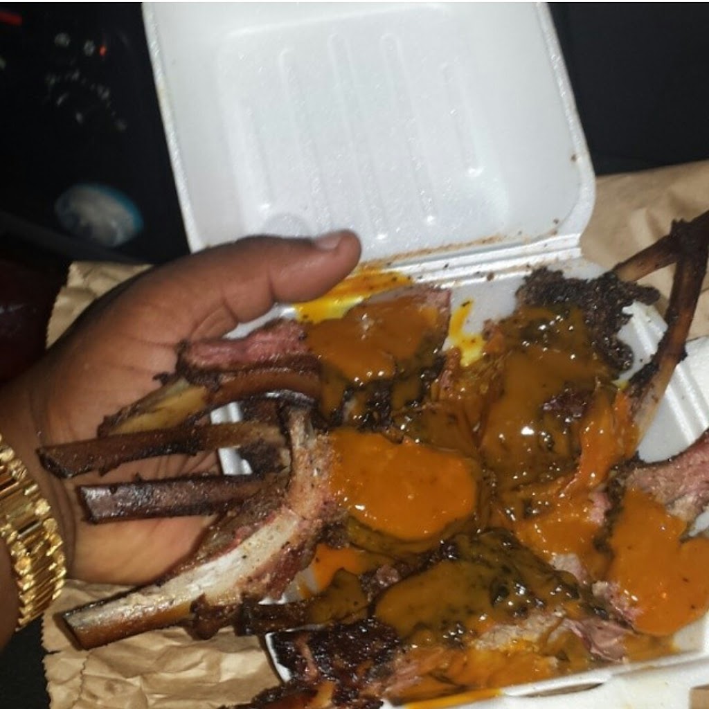 Bossman Pit Stop | restaurant | 2251 Airways Blvd, Memphis, TN 38114, USA | 9017435426 OR +1 901-743-5426