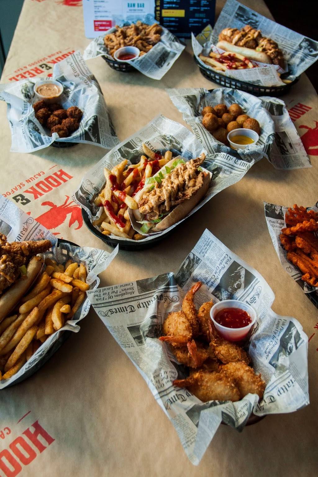 Hook & Reel Cajun Seafood & Bar | restaurant | 4949 Cal Sag Rd, Crestwood, IL 60445, USA | 7083888232 OR +1 708-388-8232