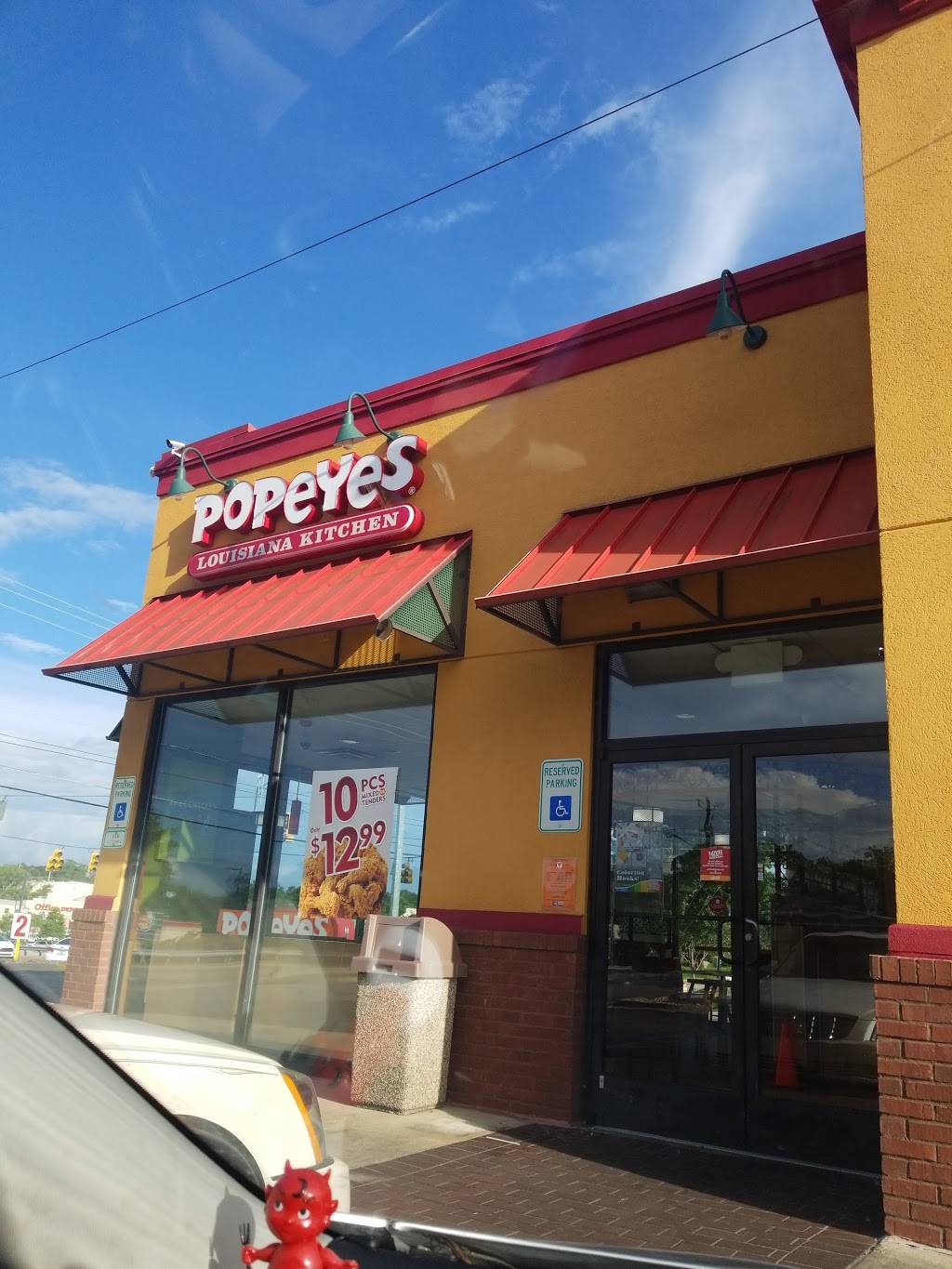Popeyes Louisiana Kitchen | restaurant | 832 Ann St, Montgomery, AL 36107, USA | 3342692096 OR +1 334-269-2096