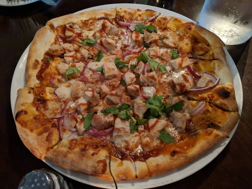 Montrose Town Kitchen & Grill | restaurant | 2276 Honolulu Ave, Montrose, CA 91020, USA | 8182481881 OR +1 818-248-1881