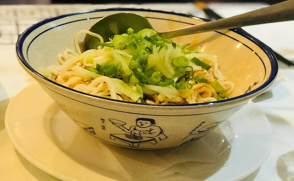 Noodles Hut | restaurant | 922 Main St, Waltham, MA 02451, USA | 7818936663 OR +1 781-893-6663