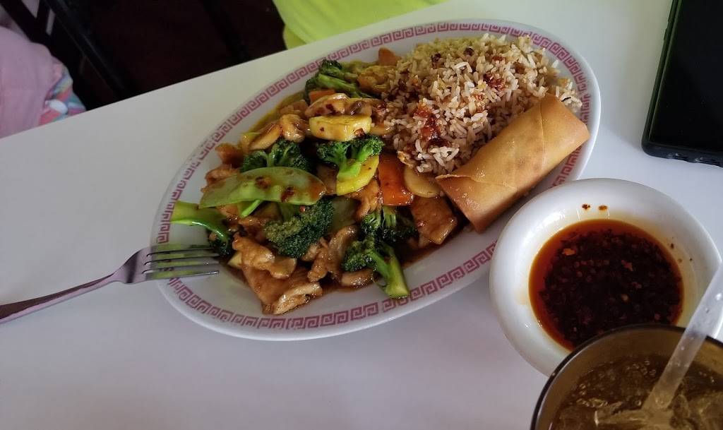 Yins Chinese Restaurant | restaurant | 1950 W Indian School Rd Ste 12, Phoenix, AZ 85015, USA | 6022795174 OR +1 602-279-5174