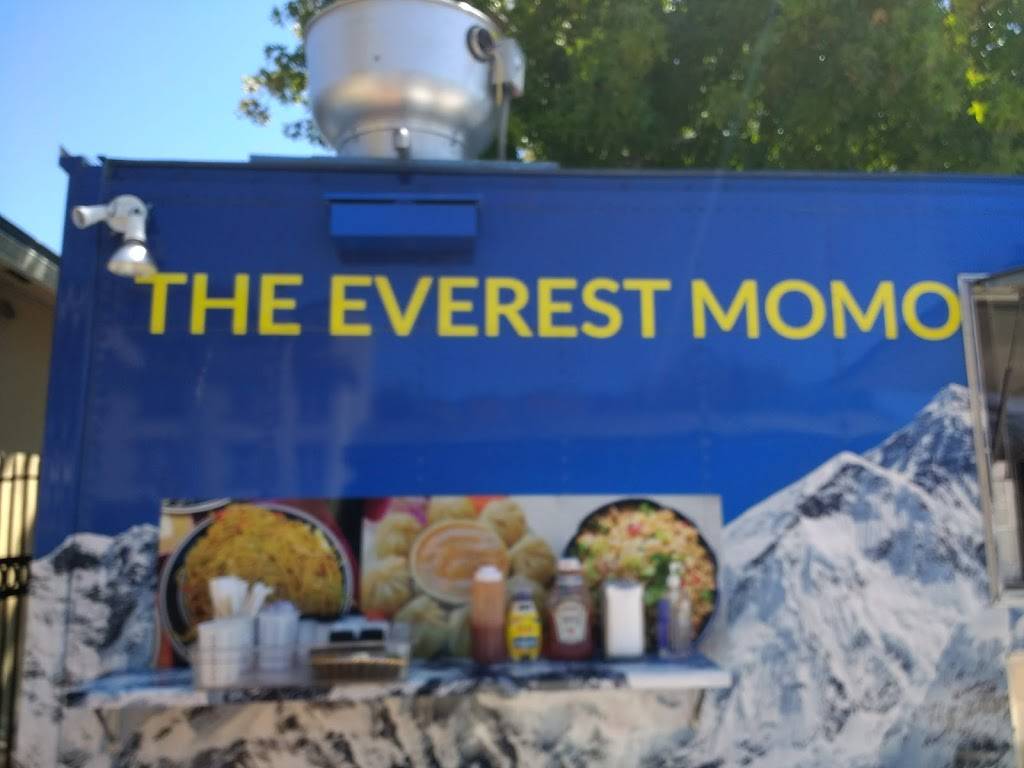 The Everest Momo | restaurant | 1500 University Ave, Berkeley, CA 94703, USA | 4088406369 OR +1 408-840-6369