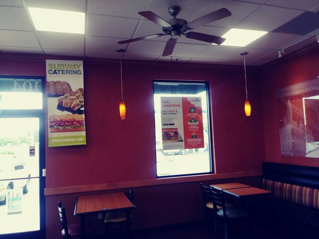 Jack in the Box | restaurant | 3058 W Clinton Ave, Fresno, CA 93722, USA | 5592754237 OR +1 559-275-4237