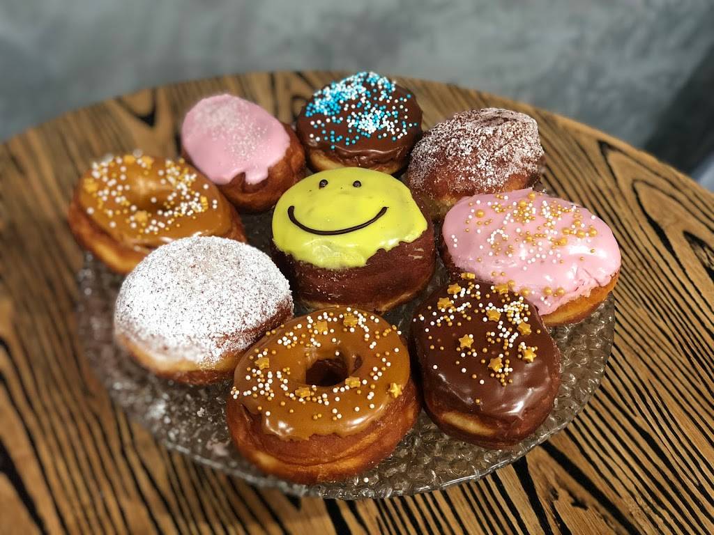 La Parisienne Bakery | bakery | 8647 Pico Blvd, Los Angeles, CA 90035, USA | 4247770359 OR +1 424-777-0359