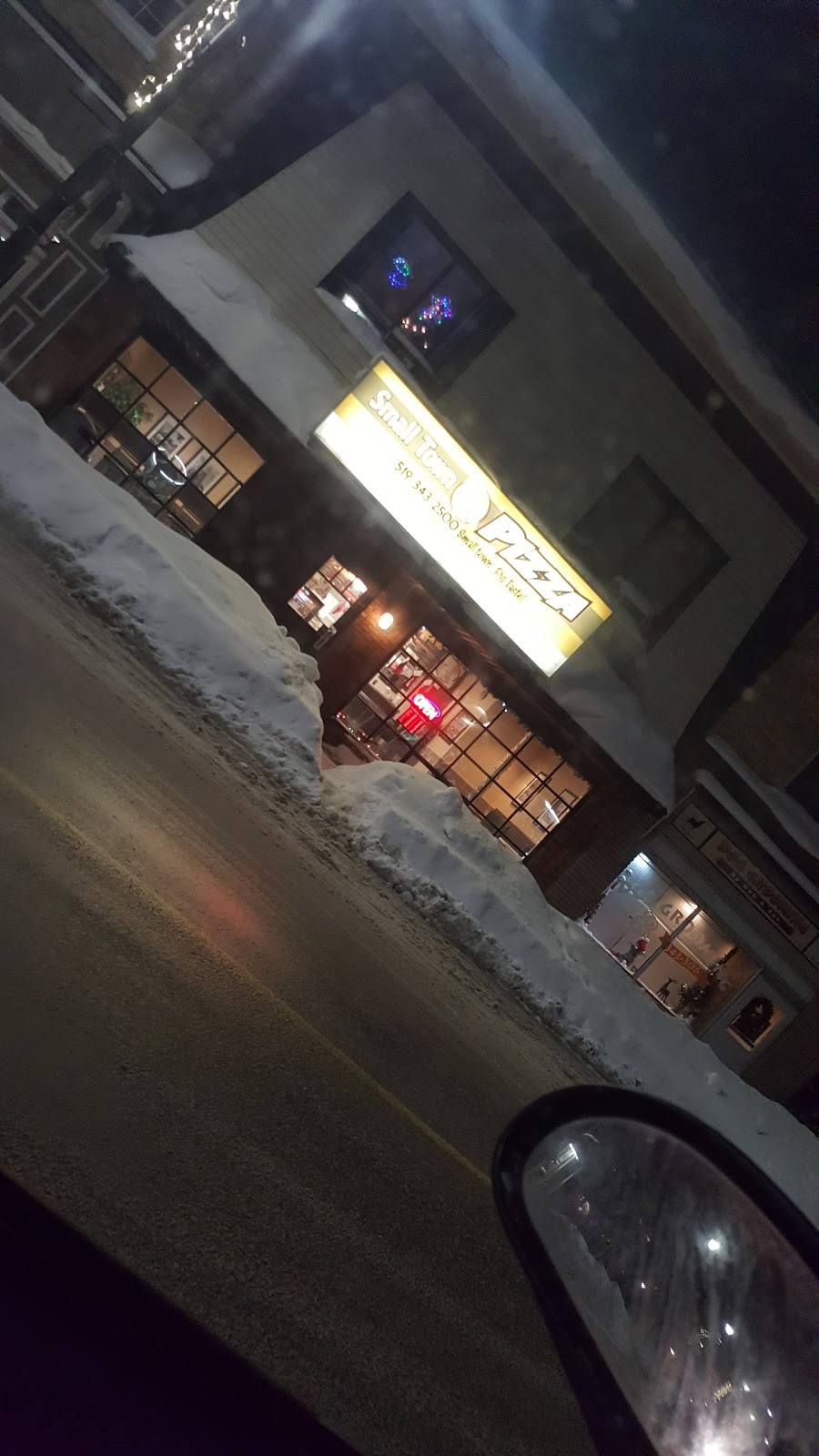 Small town pizza Palmerston | restaurant | 135 Main St W, Palmerston, ON N0G 2P0, Canada | 5193432500 OR +1 519-343-2500