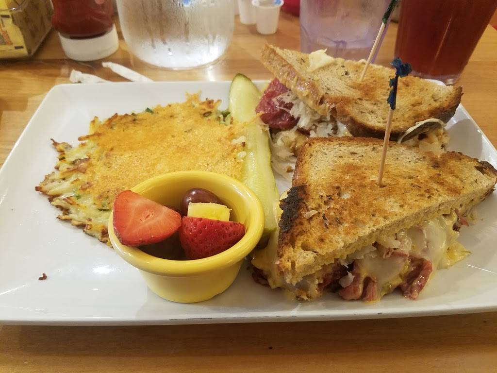 Skillets | restaurant | 7711 Collier Blvd #101, Naples, FL 34114, USA | 2397329786 OR +1 239-732-9786