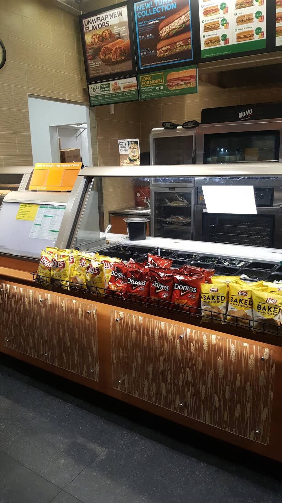 Subway | restaurant | 6470 Desert Queen Ave, Twentynine Palms, CA 92277, USA | 7603616732 OR +1 760-361-6732