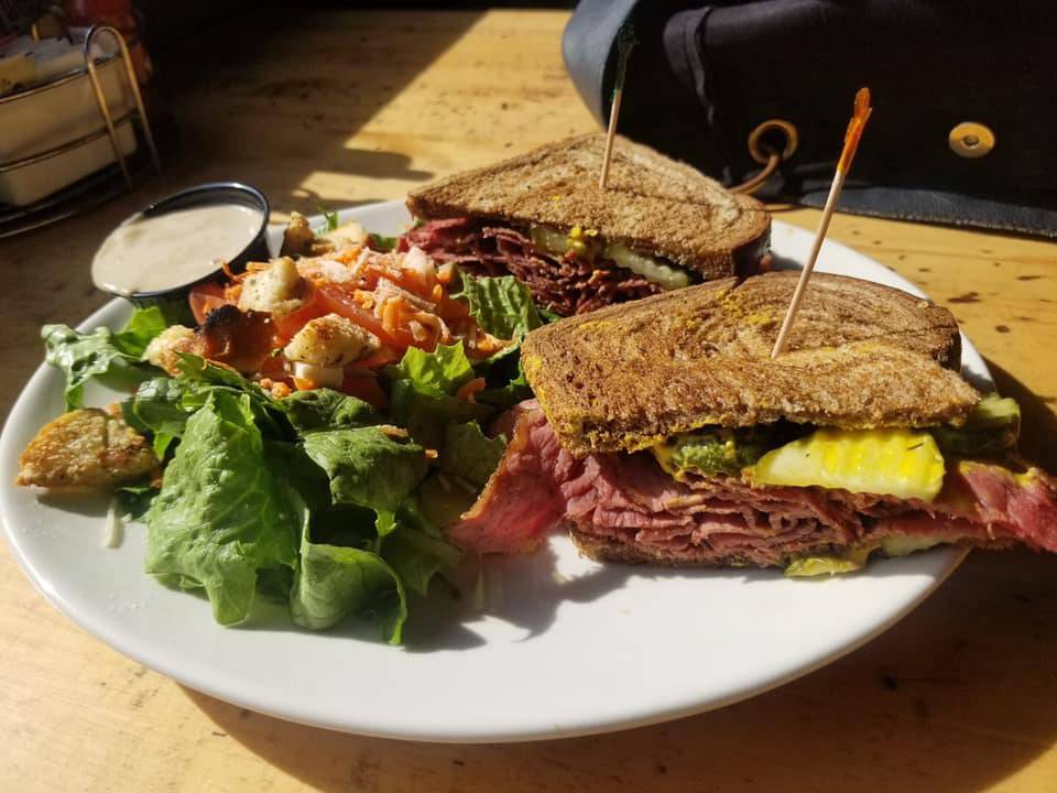 Scores Bar & Grill | restaurant | 816 18th St, Bakersfield, CA 93301, USA | 6613062549 OR +1 661-306-2549