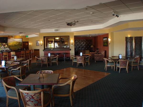 Vintners Bar & Grill | restaurant | 3455 Skyway Dr, Santa Maria, CA 93455, USA | 8059288000 OR +1 805-928-8000