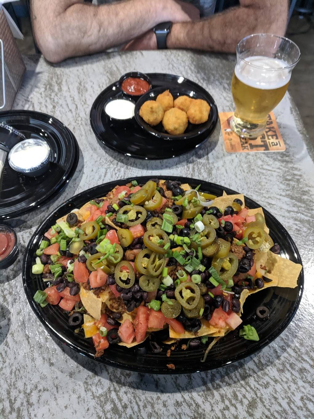 Summit Pub | restaurant | 11012 Canyon Rd E #14, Puyallup, WA 98373, USA | 2535036163 OR +1 253-503-6163