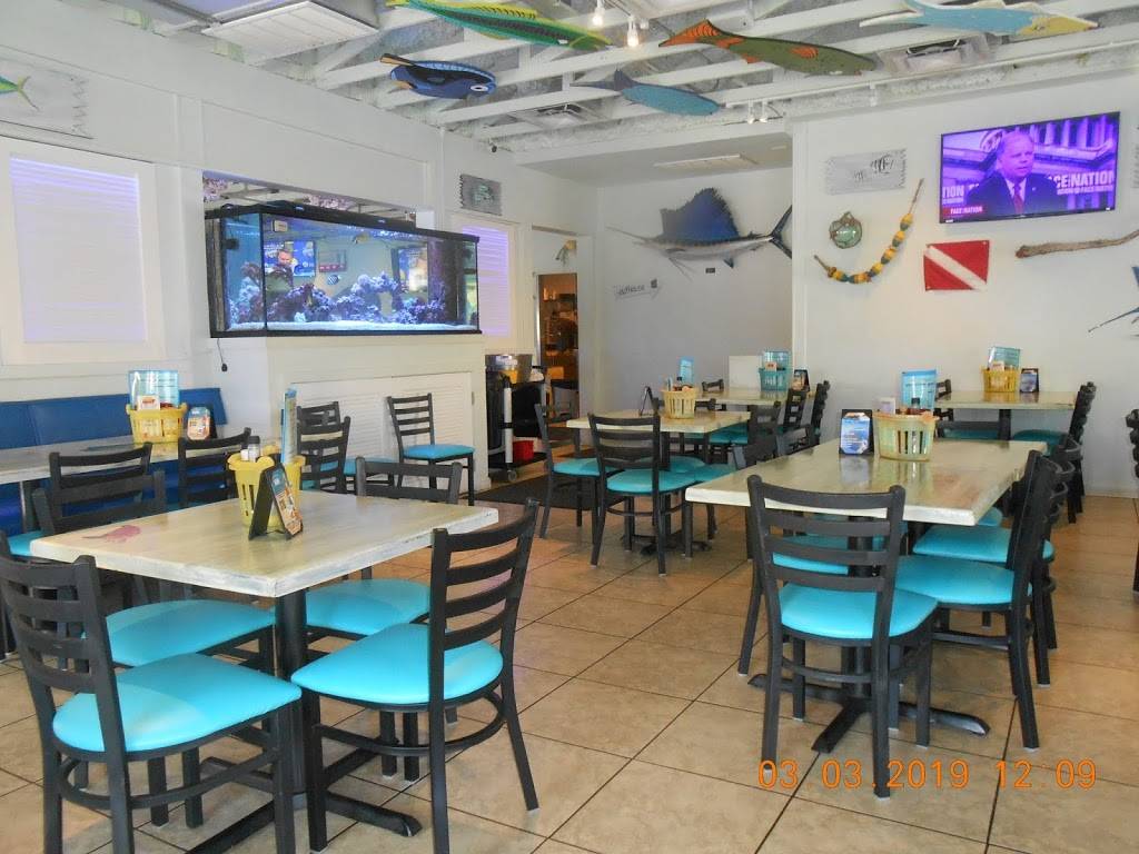 FINS Seafood & Dive Bar | restaurant | 3422 Del Prado Blvd S, Cape Coral, FL 33904, USA | 2399845449 OR +1 239-984-5449