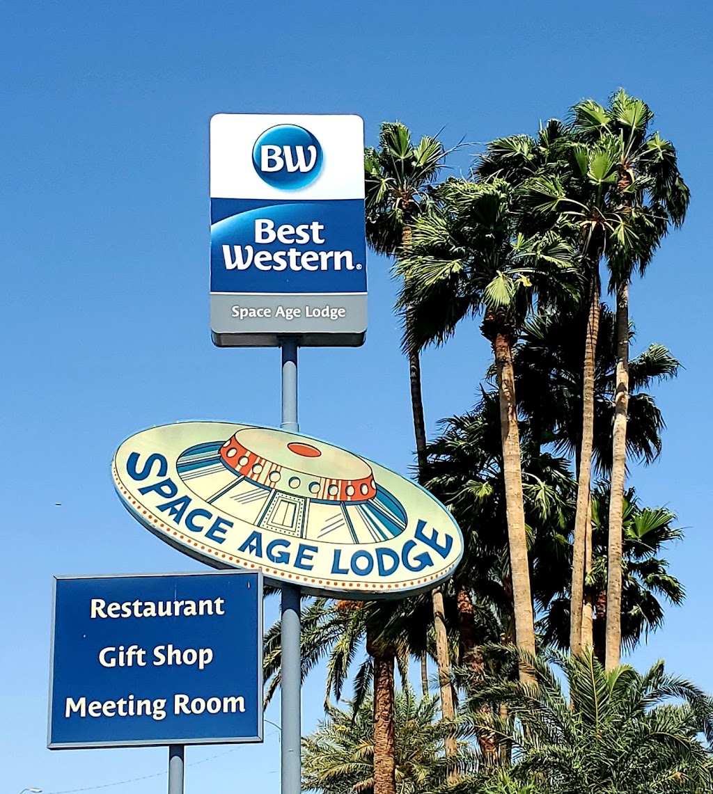 Space Age Restaurant | restaurant | 401 E Pima St, Gila Bend, AZ 85337, USA | 9286832761 OR +1 928-683-2761