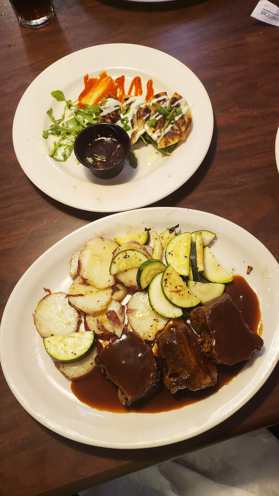 Blackbeards Grub and Grog | restaurant | 80 W Live Oak St, Tarpon Springs, FL 34689, USA | 7279403522 OR +1 727-940-3522