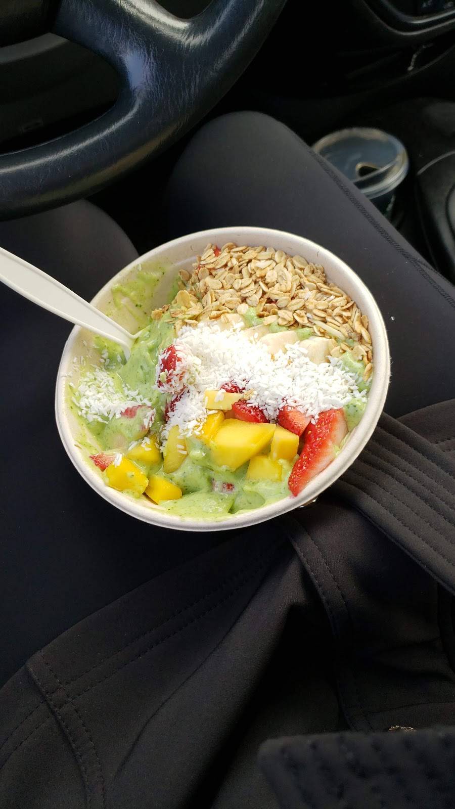 Freshii | restaurant | 200 Green Ln E, East Gwillimbury, ON L9N 0E1, Canada | 2893191024 OR +1 289-319-1024