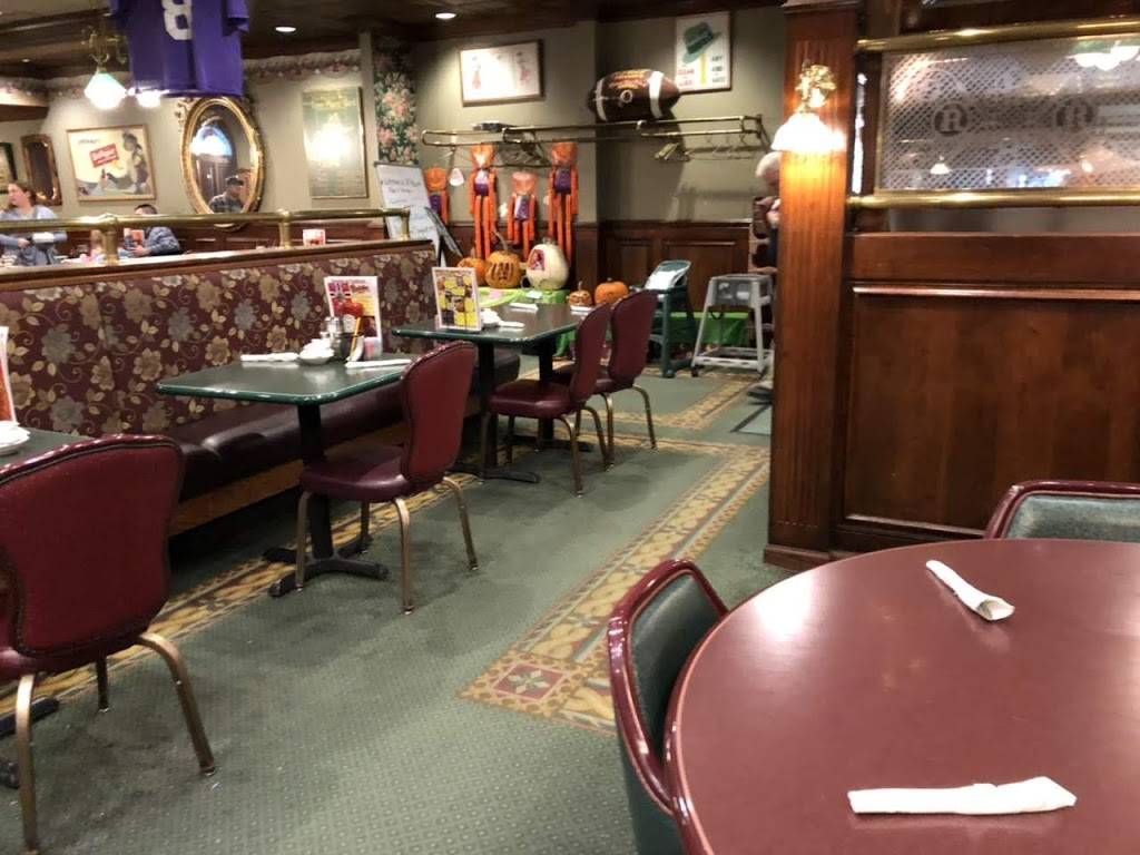 Charleys Philly Steaks | restaurant | 21 Romines Dr, Morris, IL 60450, USA | 8159425690 OR +1 815-942-5690