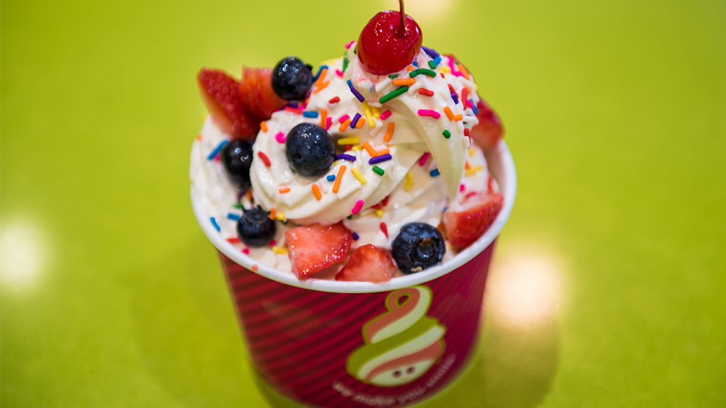 Menchies Frozen Yogurt | bakery | 205 S Santa Fe Ave, Edmond, OK 73003, USA | 4052163644 OR +1 405-216-3644