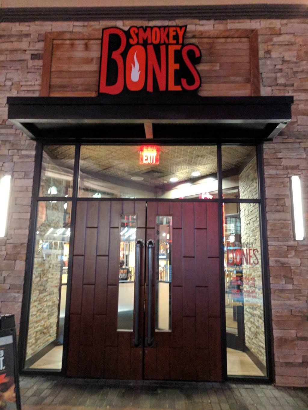 Smokey Bones Bar & Fire Grill | restaurant | Mall of Georgia, 3333 Buford Dr VB01C, Buford, GA 30519, USA | 6788044210 OR +1 678-804-4210