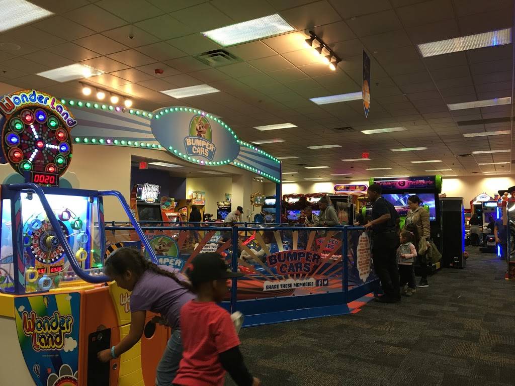 Chuck E. Cheeses | restaurant | 3737 E Foothill Blvd, Pasadena, CA 91107, USA | 6263515441 OR +1 626-351-5441