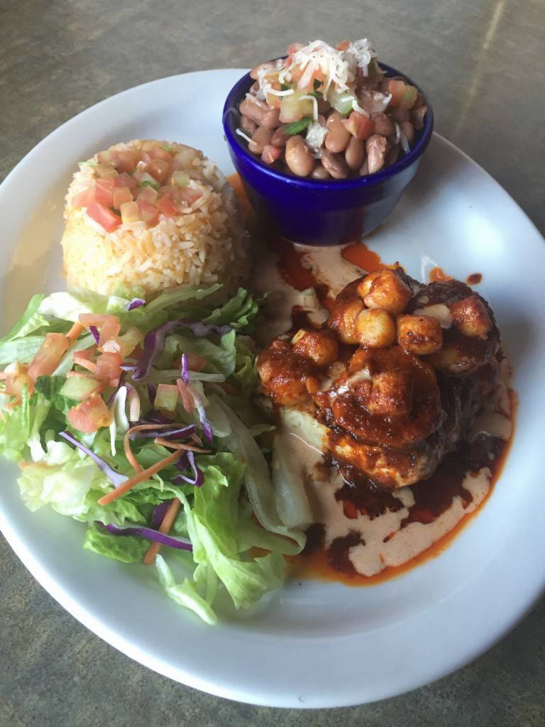 Papis Mex Grill | restaurant | 5624, 1560 E Champlain Dr #101, Fresno, CA 93720, USA | 5594341609 OR +1 559-434-1609