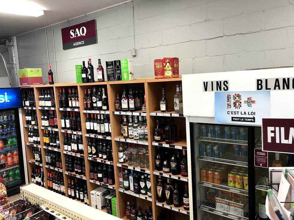 Restaurant-Depanneur LEscale | restaurant | 370 Route Marie-Victorin, Baie-du-Febvre, QC J0G 1A0, Canada | 4507836162 OR +1 450-783-6162