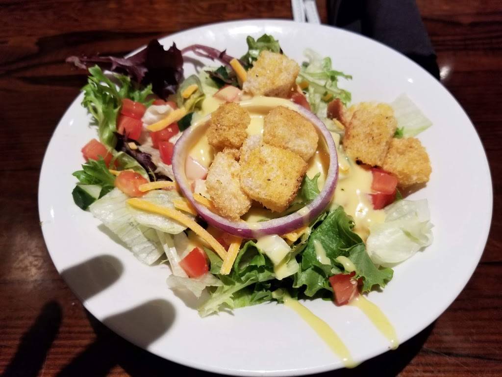 LongHorn Steakhouse | meal takeaway | 2710 Towne Dr, Beavercreek, OH 45431, USA | 9374318344 OR +1 937-431-8344