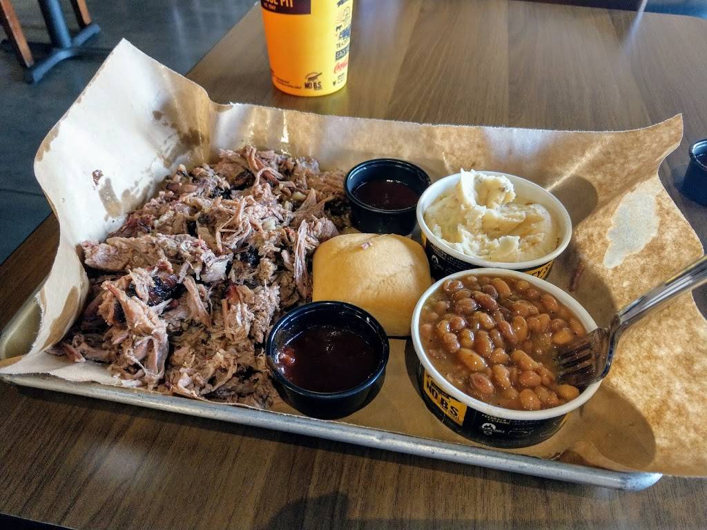 Dickeys Barbecue Pit | restaurant | 2063 Rancho Valley Dr, Pomona, CA 91766, USA | 9097841778 OR +1 909-784-1778