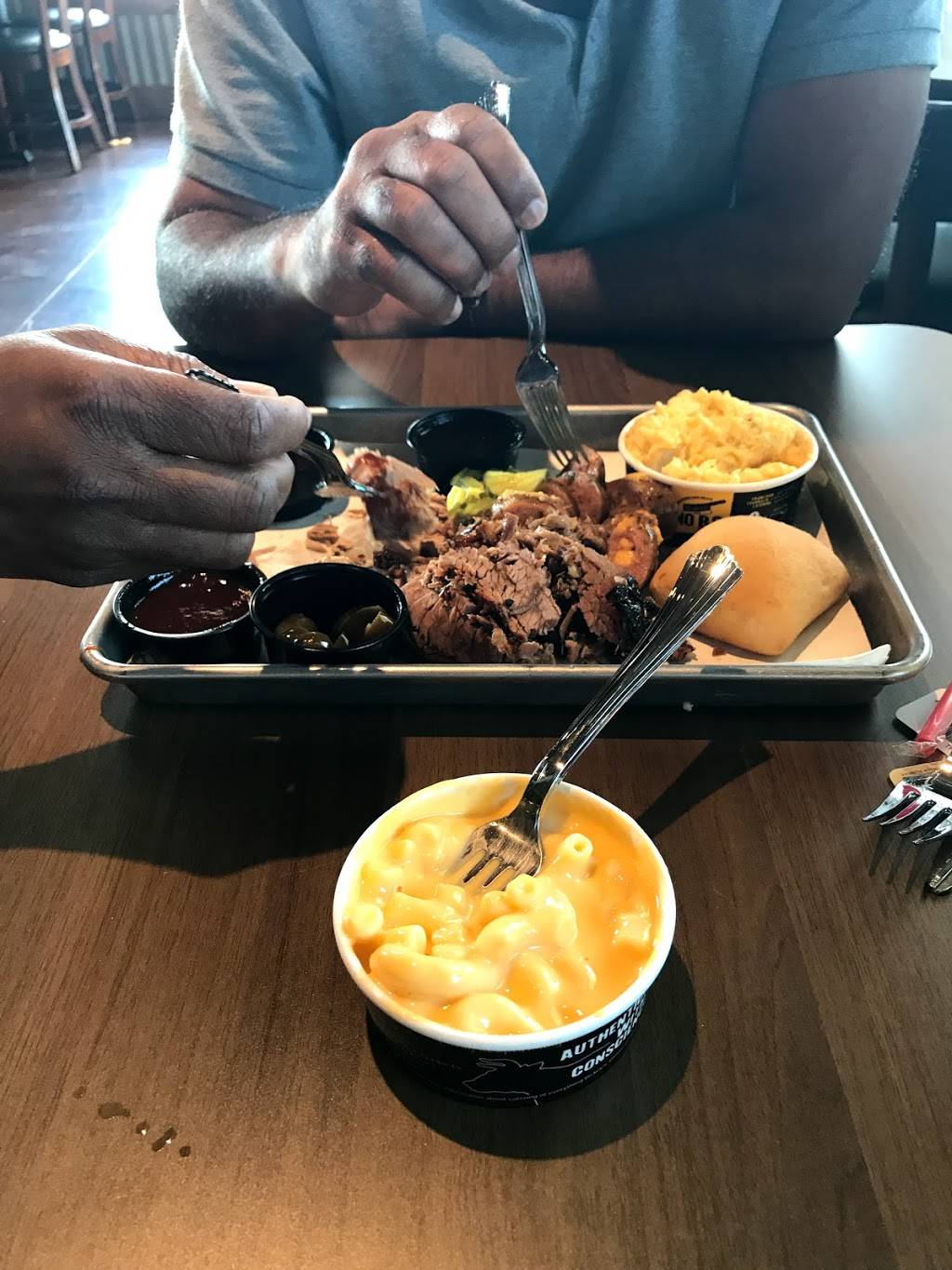 Dickeys Barbecue Pit | restaurant | 6065 Sports Village Rd, Frisco, TX 75034, USA | 9727043866 OR +1 972-704-3866