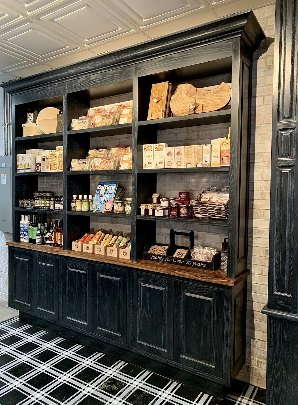 Black Radish Creamery at North Market Bridge Park | restaurant | 6750 Longshore St, Dublin, OH 43017, USA | 6146838799 OR +1 614-683-8799