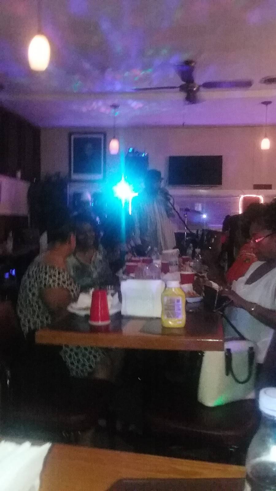 Plutos Café | restaurant | 1817 W Galbraith Rd, North College Hill, OH 45239, USA | 5134074348 OR +1 513-407-4348