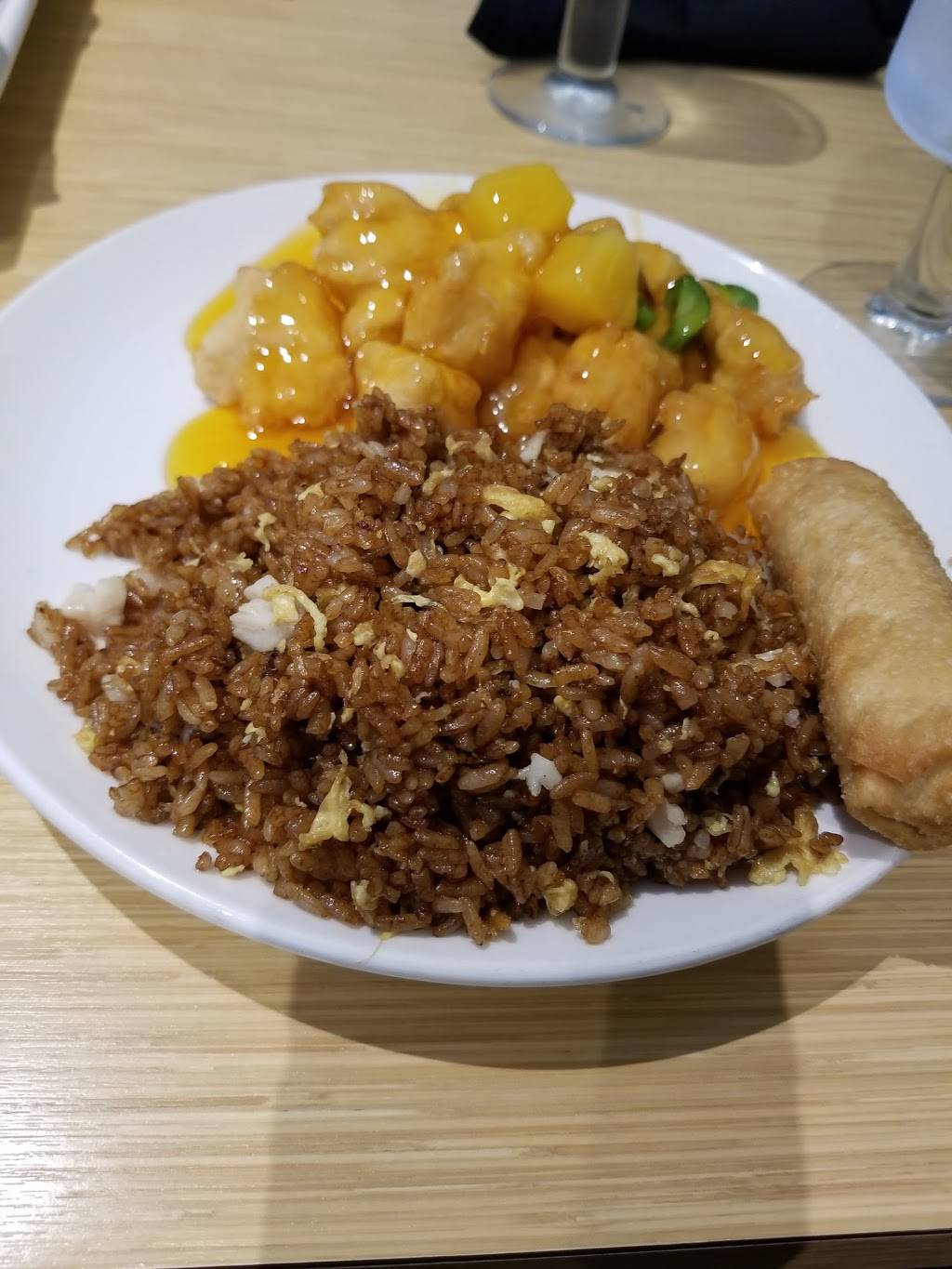 Gim Ling Restaurant | restaurant | 31402 Harper Ave, St Clair Shores, MI 48082, USA | 5862960070 OR +1 586-296-0070