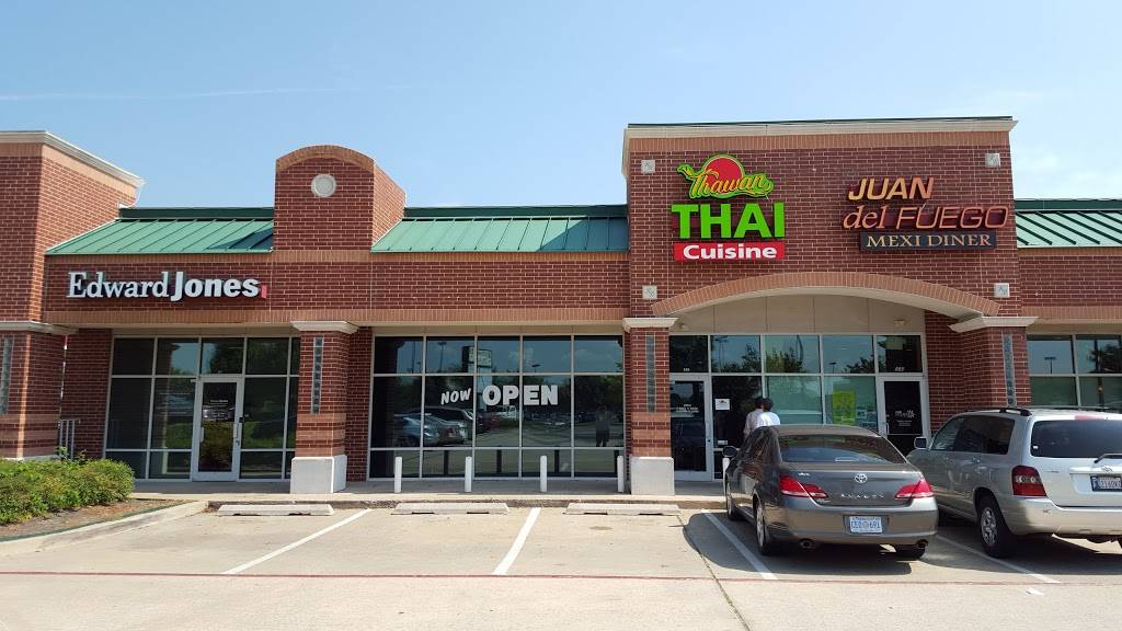 Thawan Thai Cuisine | restaurant | 215 34th Ave S W, Norman, OK 73072, USA | 4053103347 OR +1 405-310-3347