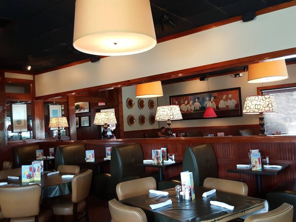 Ruby Tuesday | restaurant | 1201 N Military Hwy, Norfolk, VA 23502, USA | 7574615116 OR +1 757-461-5116