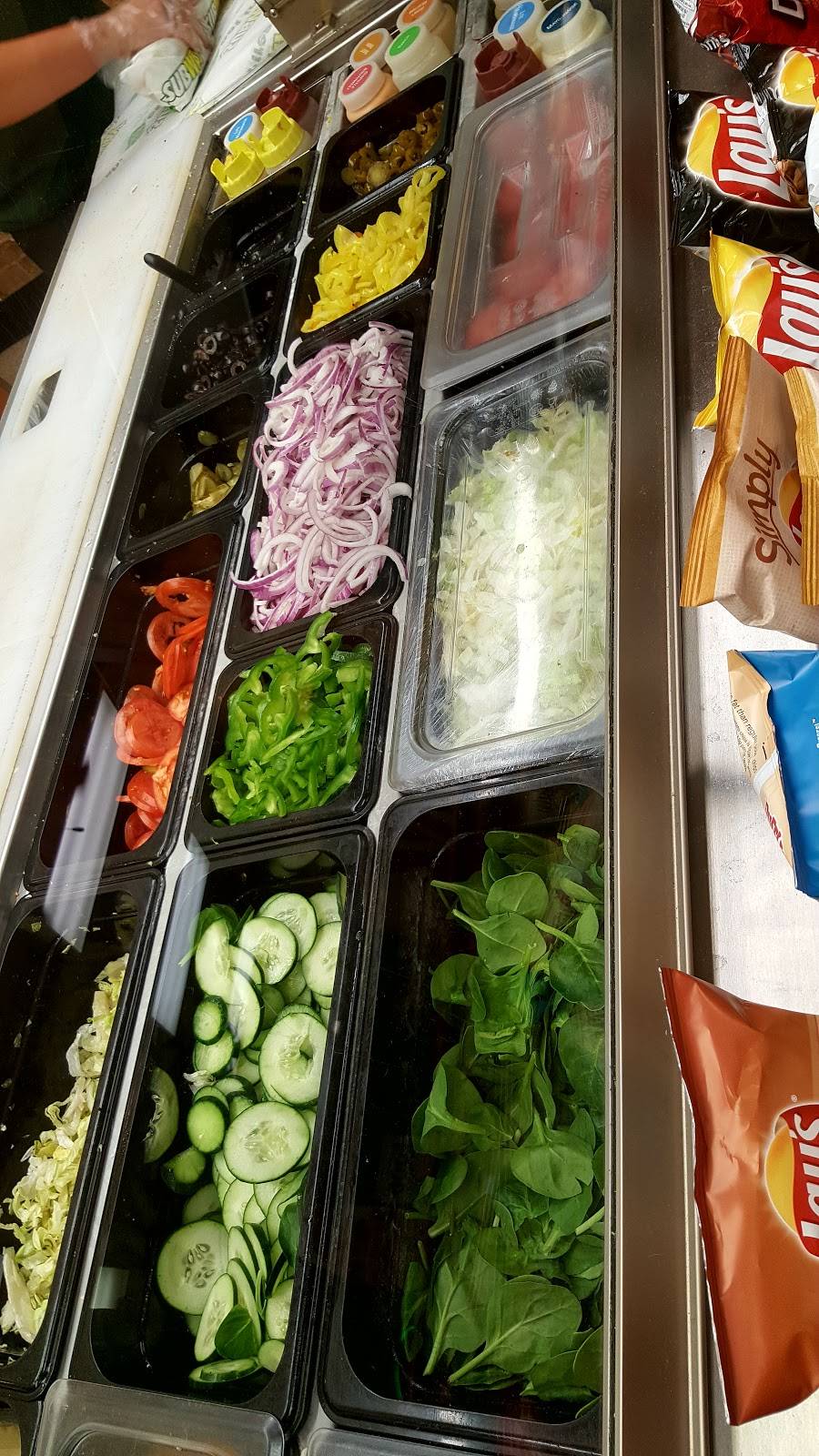 Subway Restaurants | restaurant | 10818-A SE Oak St, Milwaukie, OR 97222, USA | 5036532100 OR +1 503-653-2100