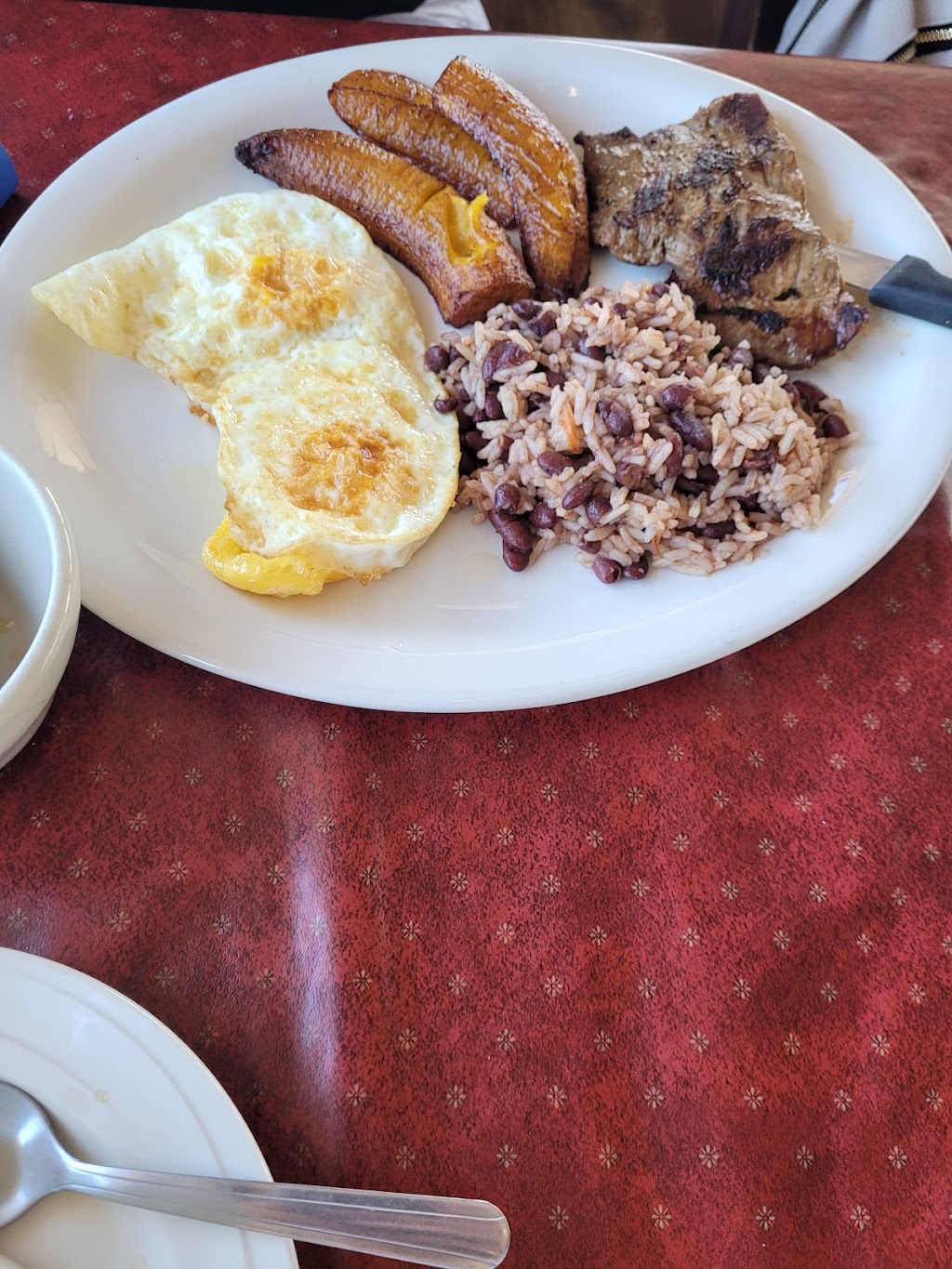 Restaurante Latino | restaurant | 303 N Story Rd, Irving, TX 75061, USA | 4695658500 OR +1 469-565-8500