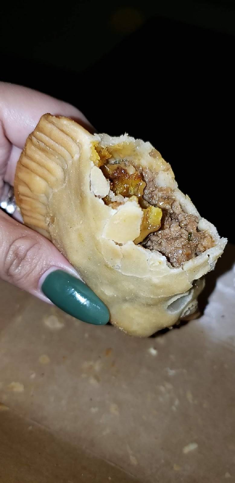 Lola Empanada | restaurant | 5452 E Skyline Dr, San Tan Valley, AZ 85140, USA | 4809870203 OR +1 480-987-0203