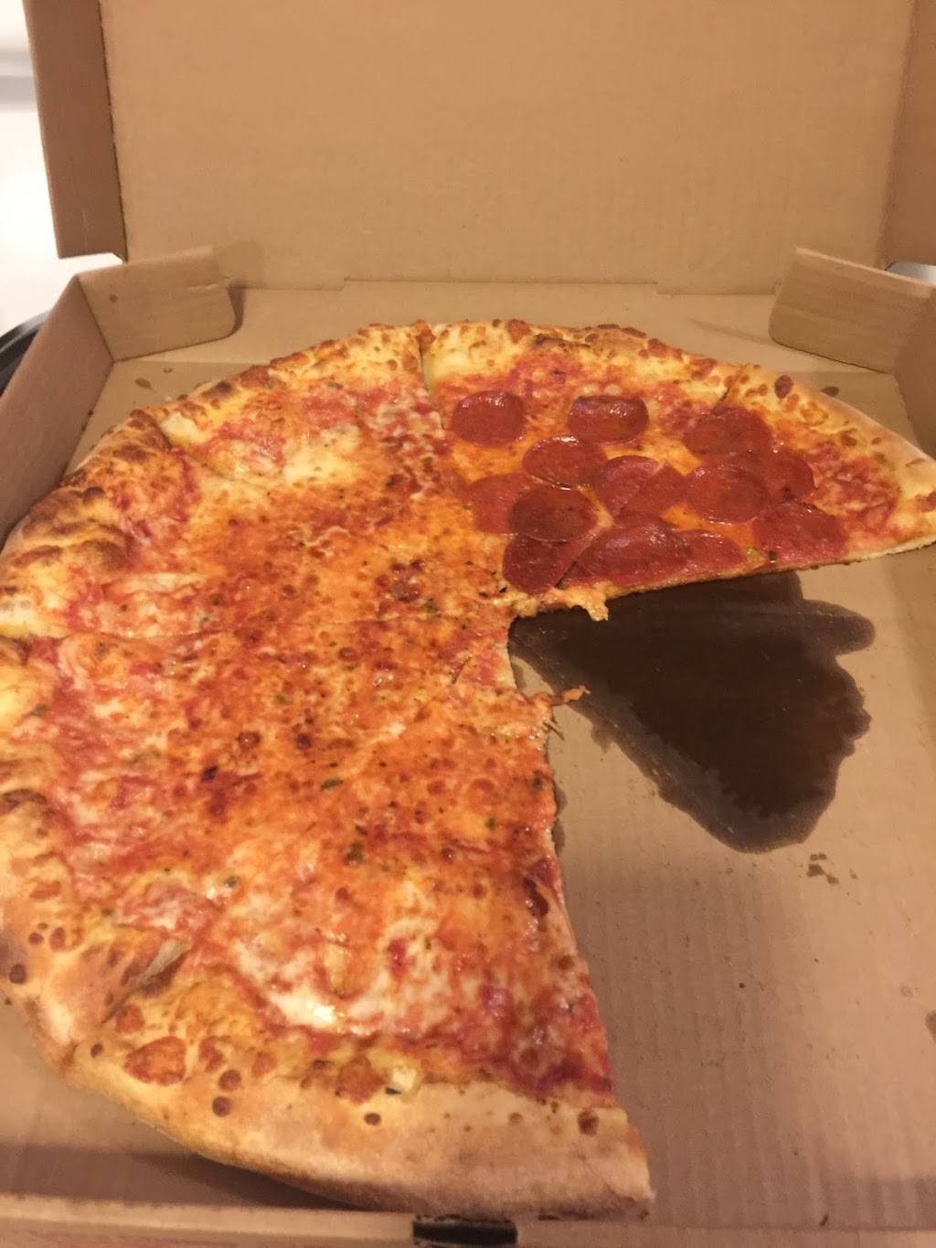 Carmines Parkside Pizza | restaurant | 180 Little Conestoga Rd, Chester Springs, PA 19425, USA | 6104588200 OR +1 610-458-8200