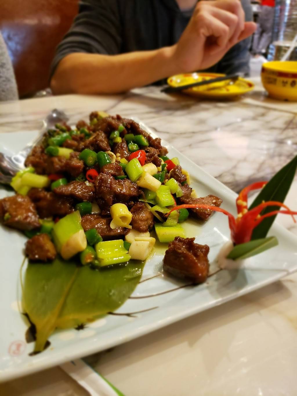 Pepper Twins | restaurant | 799 Town and Country Blvd Suite 200, Houston, TX 77024, USA | 8328312163 OR +1 832-831-2163