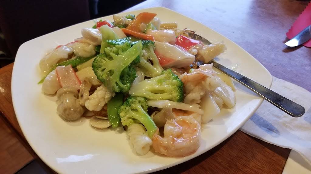 New Moon Garden | restaurant | 701 S Main St, Haverhill, MA 01835, USA | 9783738882 OR +1 978-373-8882