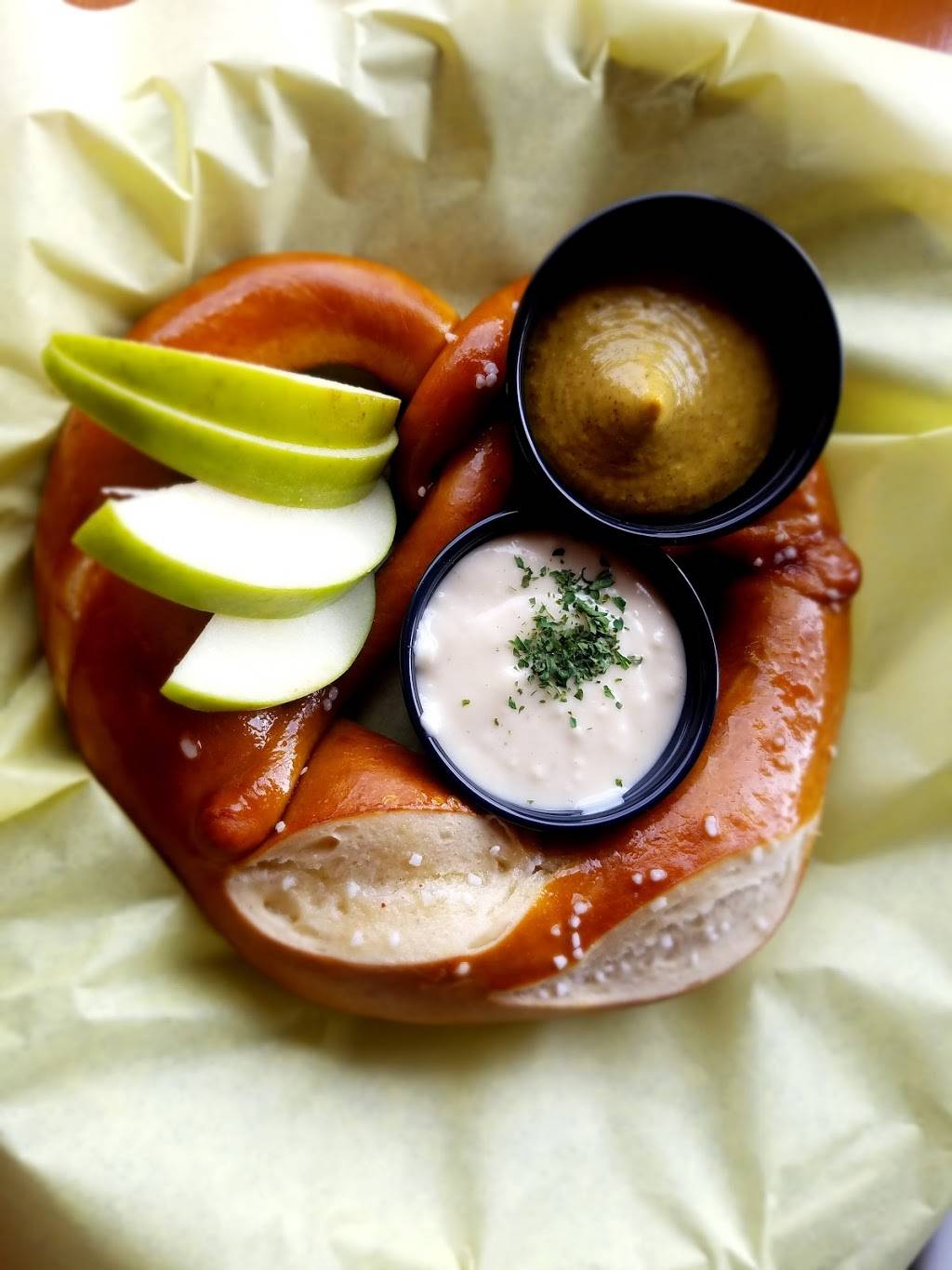 Urban German Wursthaus | restaurant | 6635 N Baltimore Ave Suite 201, Portland, OR 97203, USA | 5032863686 OR +1 503-286-3686