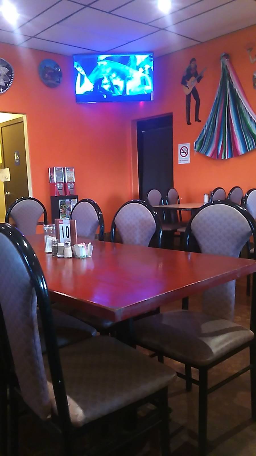 Karolinas Mexican Food | restaurant | 11510 US-281, San Antonio, TX 78221, USA | 2109735910 OR +1 210-973-5910