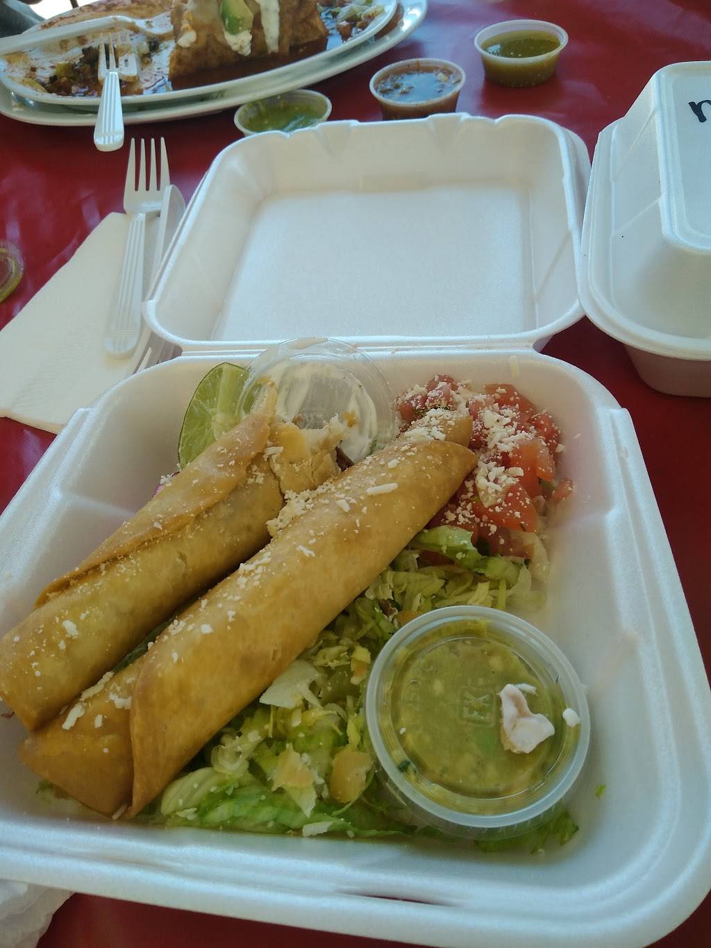 La Tia Mexican Restaurant | restaurant | 1175 E Holt Ave, Pomona, CA 91767, USA | 9096222050 OR +1 909-622-2050